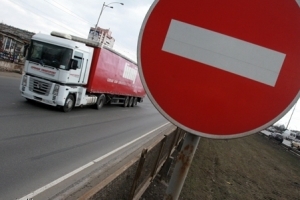 <b>На десяти черкаських дорогах обмежили рух вантажівок </b>
