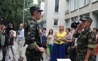 Вінницькі медики присягнули на вірність України і їдуть у зону АТО