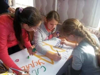 Школярі Гайсинського району активно допомагають захисникам України