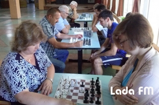 У Ладижині пройшли міські змагання з шашок та шахів