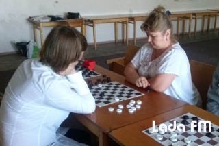 У Ладижині пройшли міські змагання з шашок та шахів