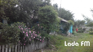 В селі Лукашівка продається хата