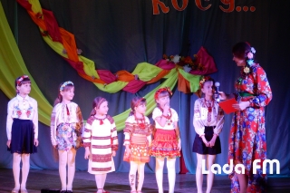 У Ладижині відбувся конкурс на найдовшу дівочу косу