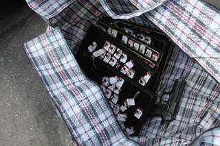 У Вінниці поліцейські затримали грабіжників ювелірної крамниці