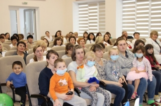 До Дня святого Миколая Вінницька ОДА та компанія ДТЕК передали сучасне ендоскопічне обладнання обласній дитячій лікарні