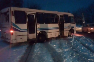 У Тульчині через ожеледь пасажирський автобус збив пенсіонерку