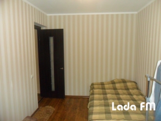 У місті Ладижині продається 2-кімнатна квартира