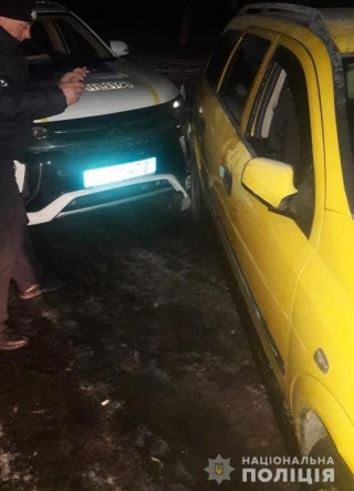 У Тульчинському районі п’яний водій потрощив автівку поліції