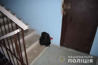 У Вінниці поліція у залишеному рюкзаку шукала вибухівку