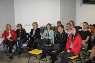 На Вінниччині учнів профтехучилич за кошти бюджету знайомлять з основами підприємництва