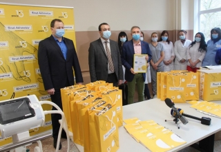 Енергетики подарували потужний  ШВЛ Вінницькій обласній інфекційній лікарні на базі СНІД-центру