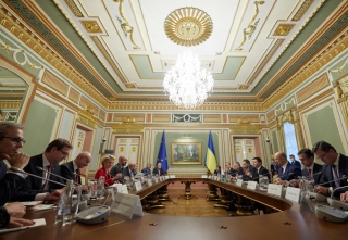 ЄС висловив підтримку деолігархізації та суверенітету й територіальної цілісності України