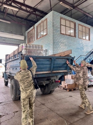 Обласний гуманітарний штаб за тиждень відправив майже 40 тон допомоги 