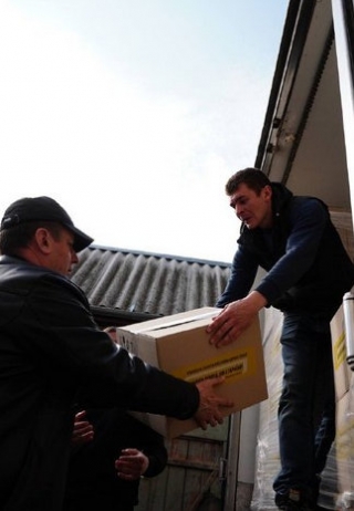 Більше 10 тонн допомоги з обласного гуманітарного штабу доставили у Липовецьку та Дашівську громади 
