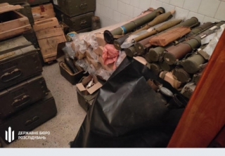 У ЗСУ пепедадуть великий арсенал зброї, виявлений ДБР на Донеччині